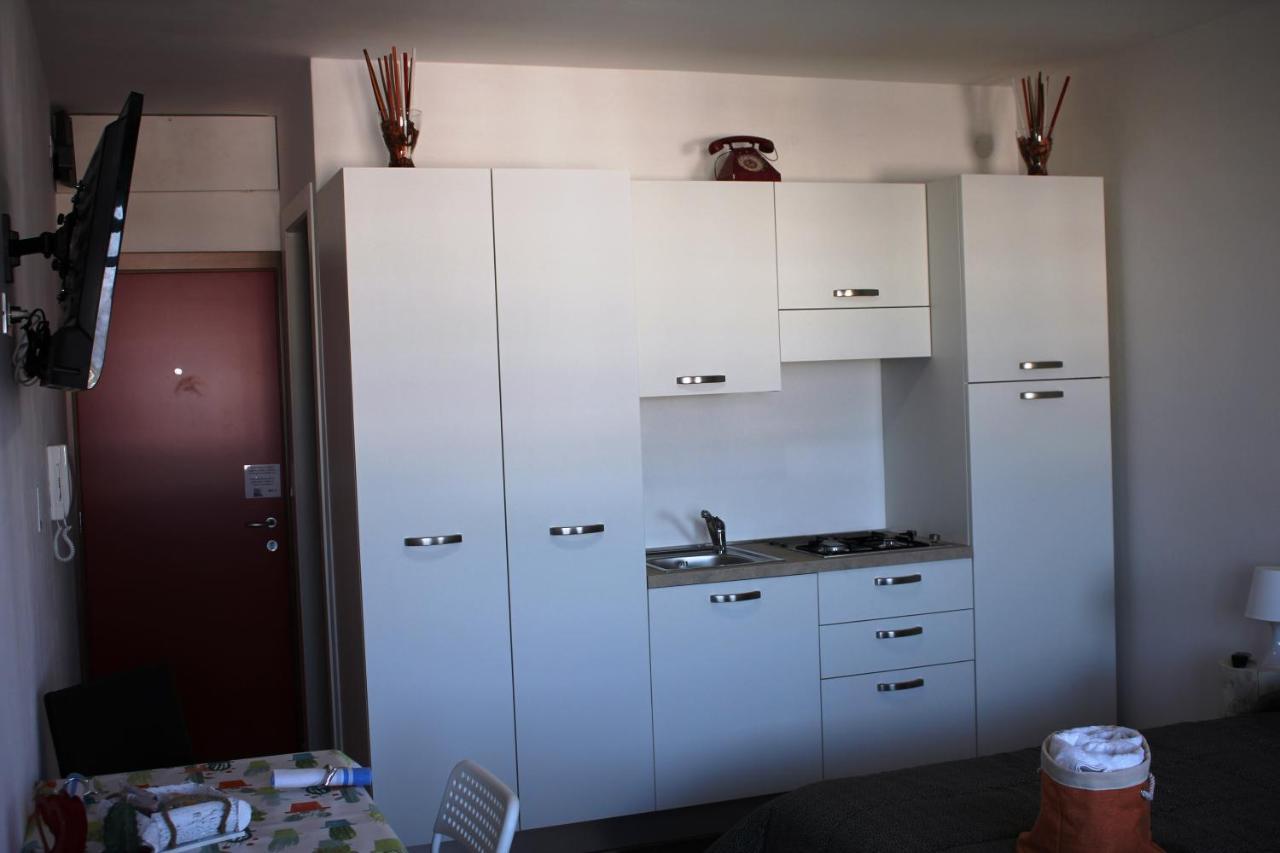 Rosato 3 Sea View Apartment 利尼亚诺萨比亚多罗 外观 照片