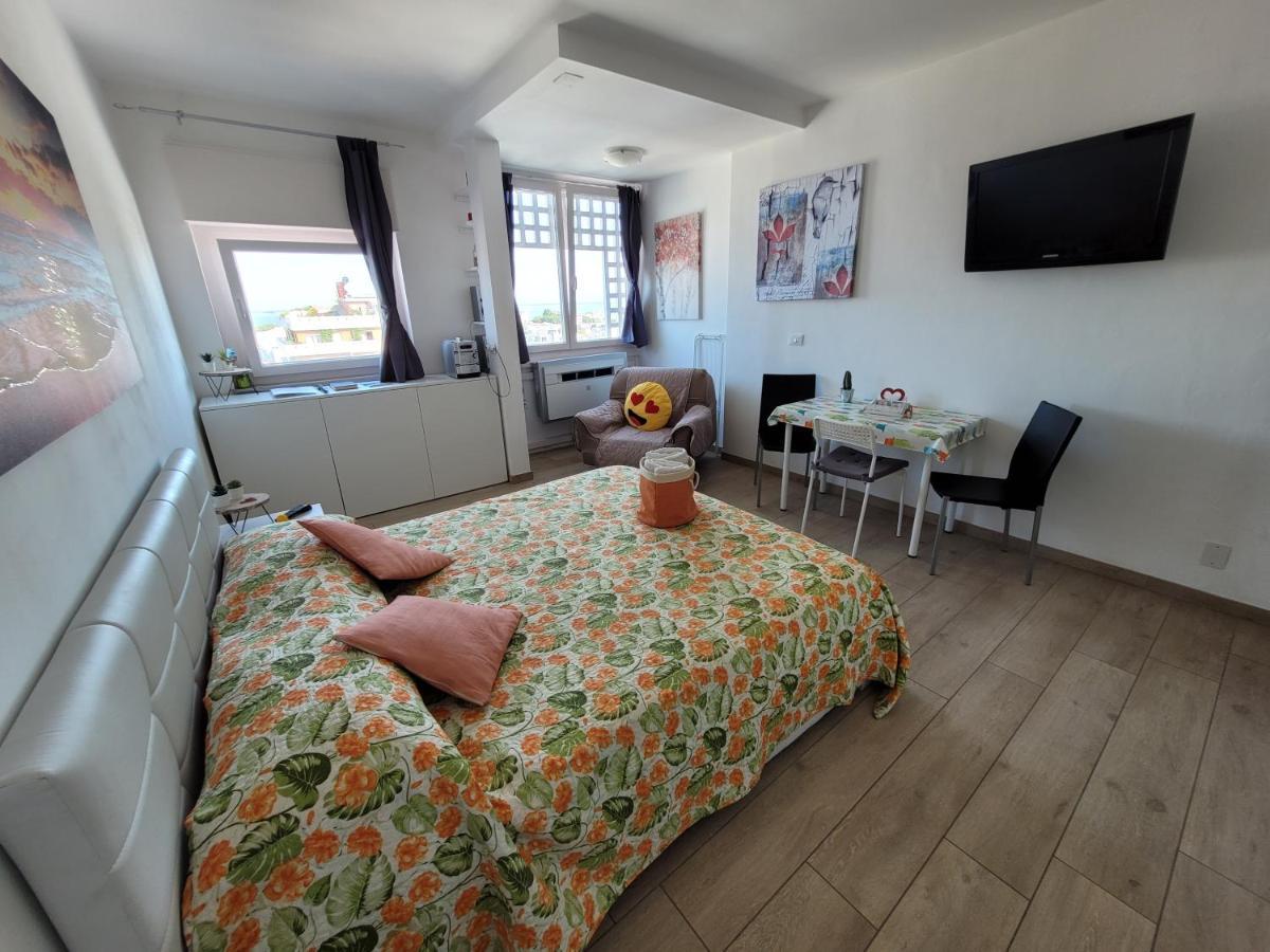 Rosato 3 Sea View Apartment 利尼亚诺萨比亚多罗 外观 照片